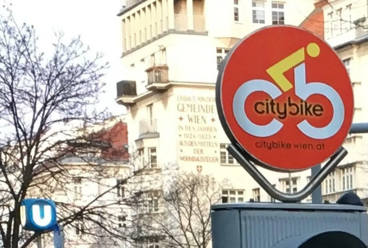 Apartment ZENTRUMNAH direkt an UBAHN bei UN-VIC und am BADESTRAND Wien