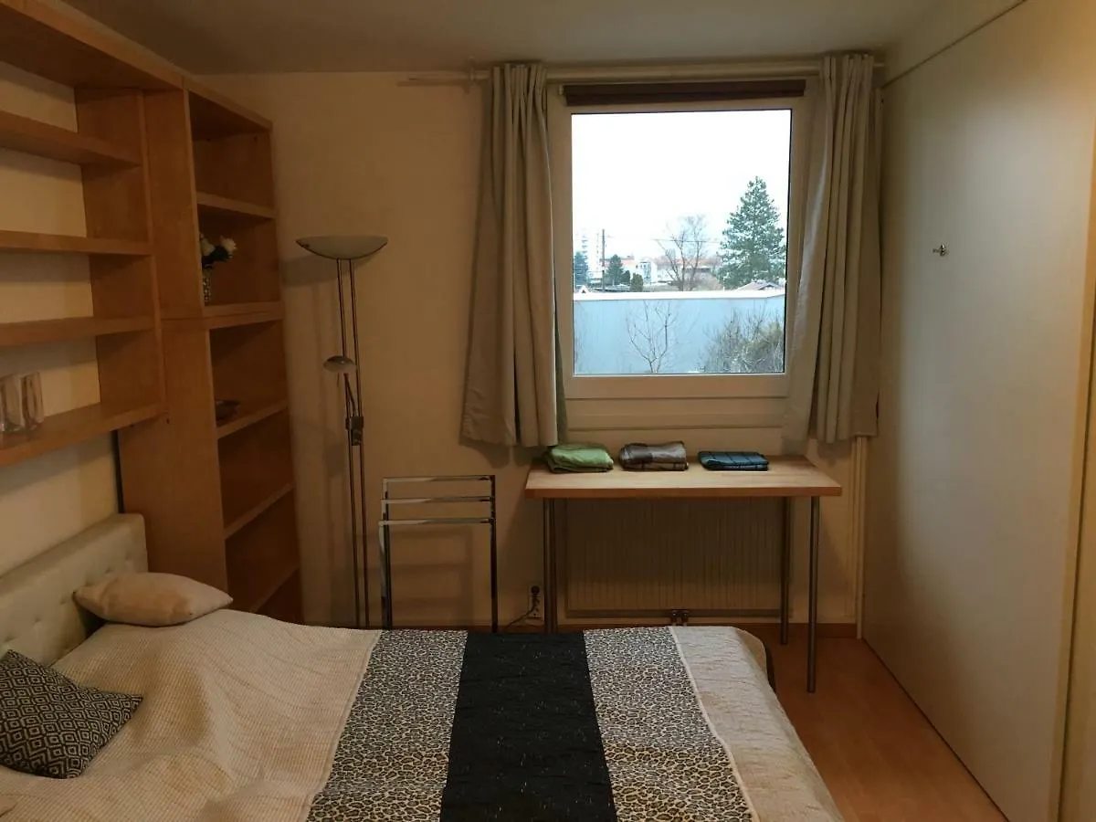 Apartment Zentrumnah Direkt An Ubahn Bei Un-Vic Und Am Badestrand Vienna