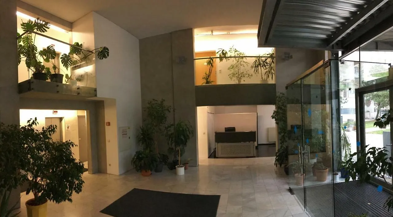 Apartment Zentrumnah Direkt An Ubahn Bei Un-Vic Und Am Badestrand Vienna